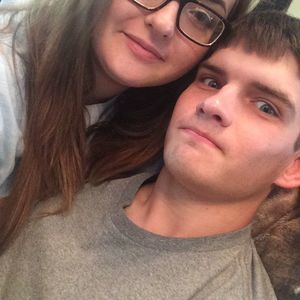 Meet your Posher, Claudia